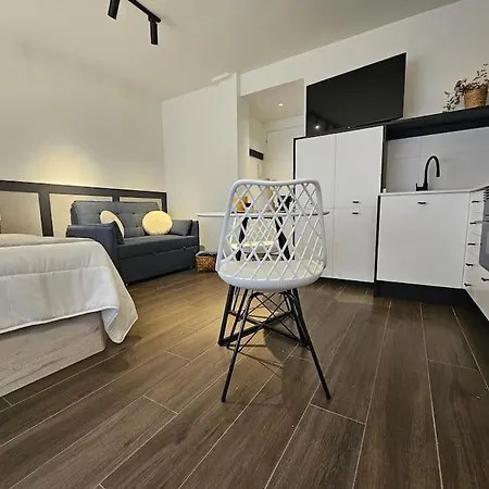 Coqueto Estudio En 1a129 By R2r Consulting 希洪